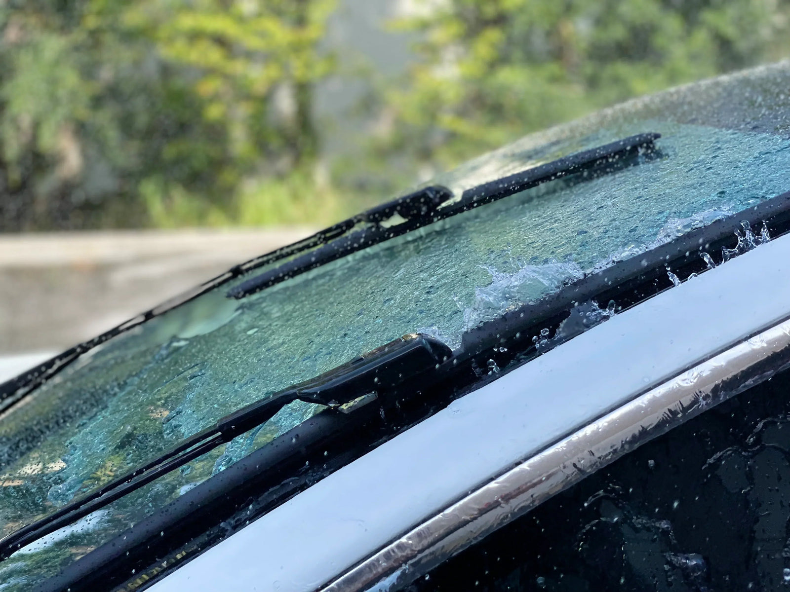 How to Choose the Right Windshield Wiper Blades for Your Car